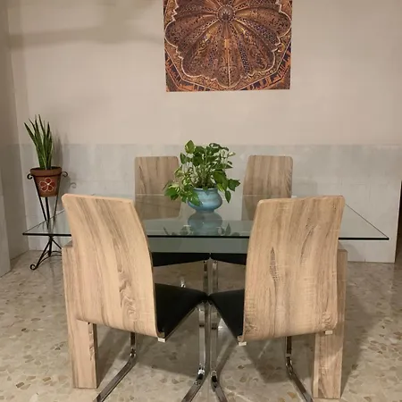 Completo Regina Apartment Cordoba
